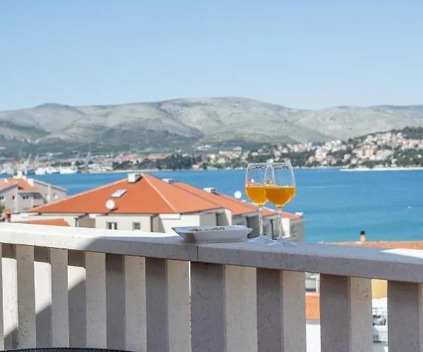 Dalmatia Znjan Apartment